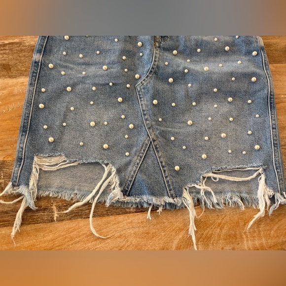 River Island Blue Denim Mini Skirt with Pearl Embellishments, Size 6 NWT - Picture 9 of 14